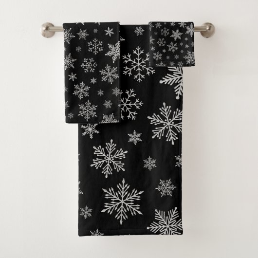 Modern Snowflake 2 - Black & Silver Grey- Bad Handdoek (Insitu)