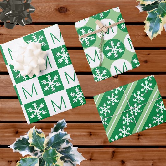 Modern Snowflake Green en White voegen Monogram to Inpakpapier Vel