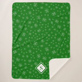 Modern Snowflake Pattern on Green Monogramed Sherpa Deken