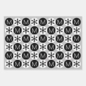 Modern Snowflake voegt Monogram zwart en wit toe Inpakpapier Vel (Voorkant 2)