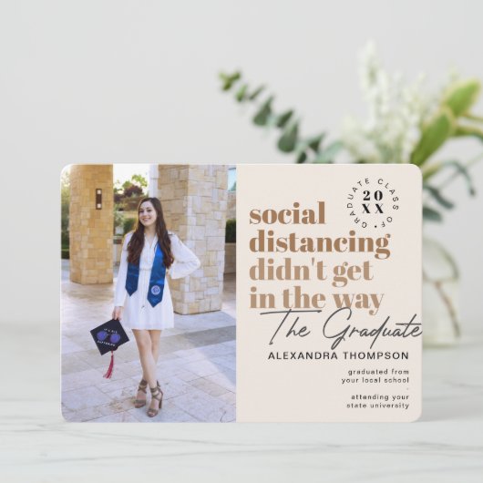 Modern Social Distancing Covid Foto Afstuderen Aankondiging (Staand voorkant)