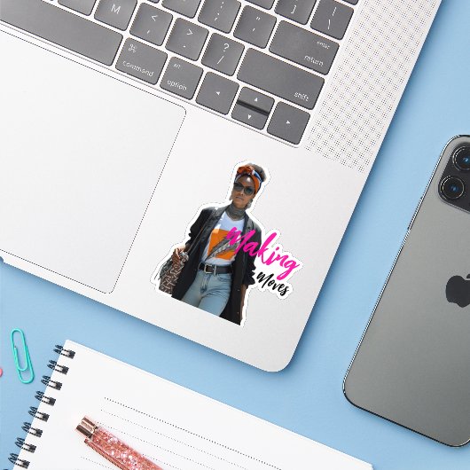 Modern Sophisticated Custom-Cut Vinyl Sticker (Laptop met iPhone)