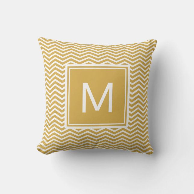 Modern Spicy Mustard Yellow Chevrons en Monogram Kussen (Voorkant)