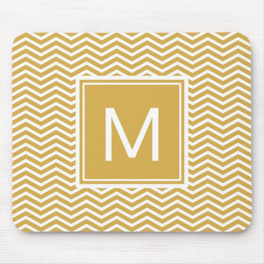 Modern Spicy Mustard Yellow Chevrons en Monogram Muismat (Voorkant)