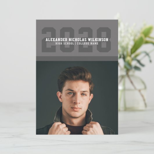 Modern Sporty Bold Typography Photo Afstuderen Aankondiging (Staand voorkant)