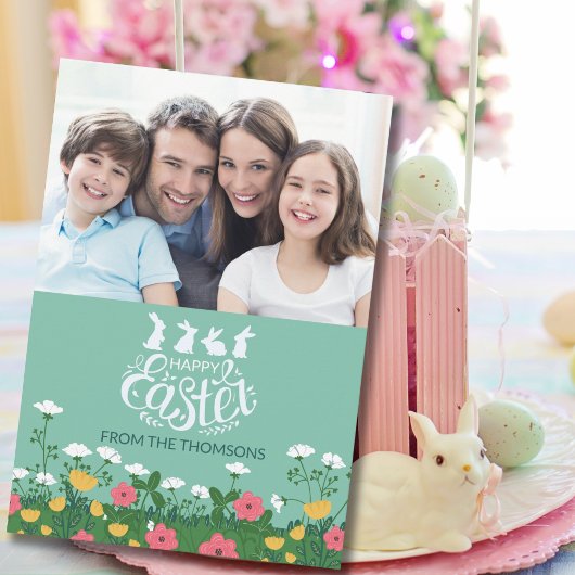 Modern Spring Wildflower Happy Easter Familiefoto Feestdagenkaart