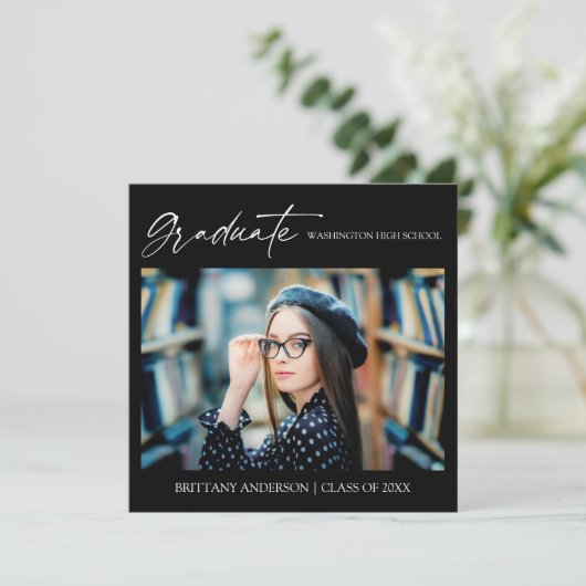 Modern Stijlvol Afstuderen voor inkt met kalligraf Aankondiging (Staand voorkant)