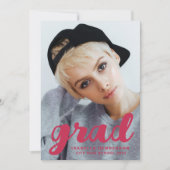 Modern stijlvol Magenta Script Photo Afstuderen Aankondiging (Voorkant)