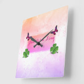 Modern stijlvol, roze buterfly, groen klaver vierkante klok (Hoek)