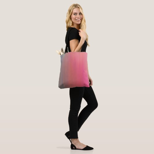 Modern stijlvol roze tote bag (Op model)