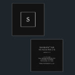 Modern stijlvol zwart-wit professioneel monogram vierkante visitekaartje<br><div class="desc">Moderne minimalistische professionele zwart-wit,  monogrammatische visitekaartjes. U kunt de tekst eenvoudig wijzigen. Als u hulp nodig heeft,  neem dan contact met mij op.</div>