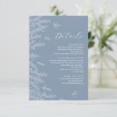Modern stoffig blauw Minimal Leaves Wedding Detail Informatiekaartje (Staand voorkant)
