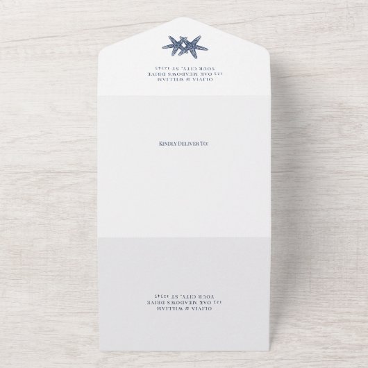 Modern strand zeesterren bruiloft marine blauw all in one uitnodiging (Buitenkant)