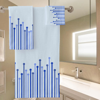 Modern streeppatroon op bleek blauw bad handdoek