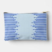 Modern streeppatroon op bleek blauw gepersonalisee etui (Achterkant)