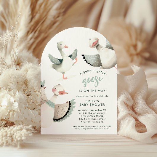 Modern Sweet Little Goose Baby shower Kaart