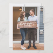 Modern Tan & White Housewarming Invitation Kaart (Achterkant)