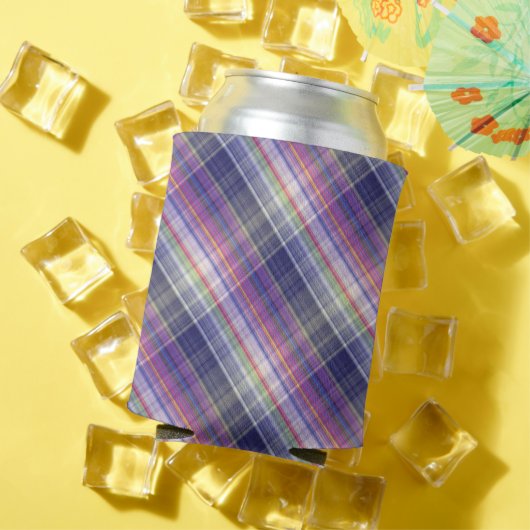 Modern Tartan Paarse Tan Plaid Pattern. Blikjeskoeler (Insitu Zomer)