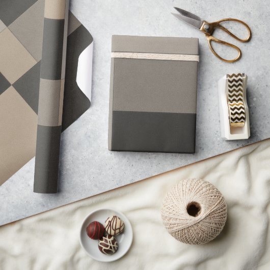 Modern Taupe & Charcoal Geometric Cadeaupapier (Crafts)