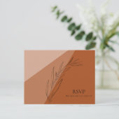 Modern Terra Cotta Wedding RSVP Uitnodiging Briefkaart (Staand voorkant)