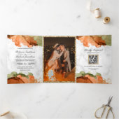 Modern Terracotta Abstracte Ink QR Code Weddenscha Drieluik Uitnodiging (Binnen)