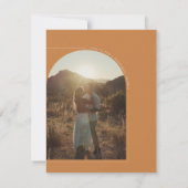 Modern Terracotta Boho Arch Photo Rehearsal Dinner Kaart (Achterkant)