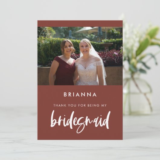 Modern terracotta Bridesmaid bedankt je kaart (Staand voorkant)