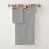 Modern Torn Gray & Roze Courage Typografie Bad Handdoek (Insitu)