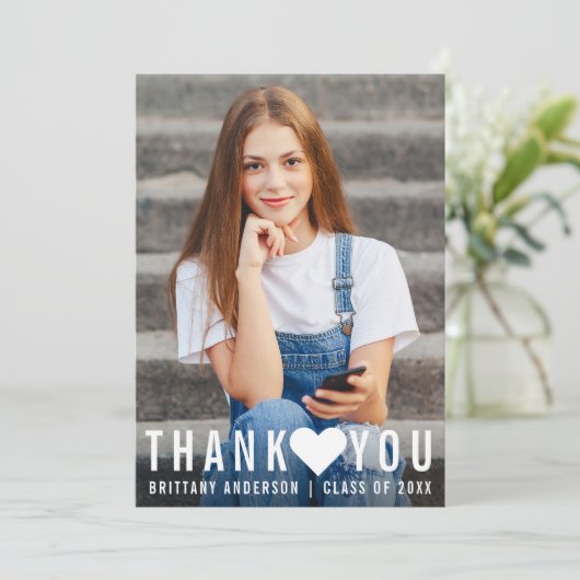 Modern Trendy Afstuderen Dank u Hartelijk Kaart (Staand voorkant)