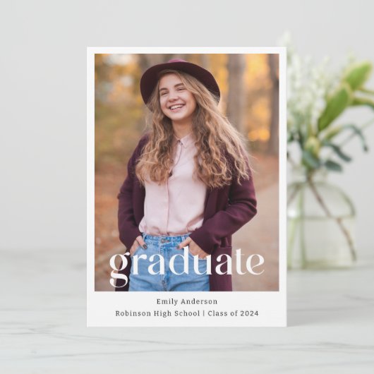 Modern Trendy Afstuderen Foto aankondiging (Staand voorkant)