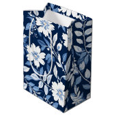 Modern trendy Blauw Wit chinoiserie bloemenfeest Medium Cadeauzakje (Achterkant Gekanteld)