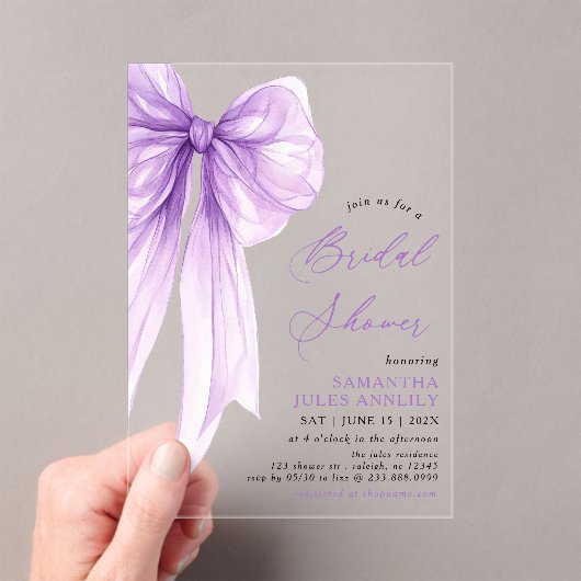 Modern trendy Coquette Paarse Bow Vrijgezellenfees Acryl Uitnodigingen (Insitu (Draagbaar))