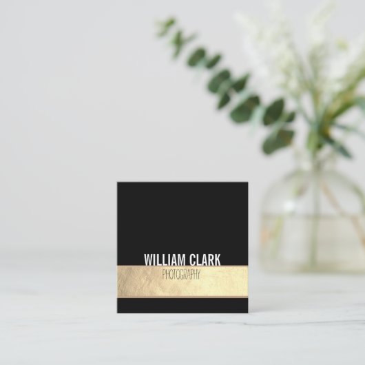 Modern Trendy Gold Foil getextureerd Black Minimal Vierkante Visitekaartje (Staand voorkant)