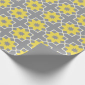 Modern Trendy Grey and Yellow Flowers Cadeaupapier (Hoek)