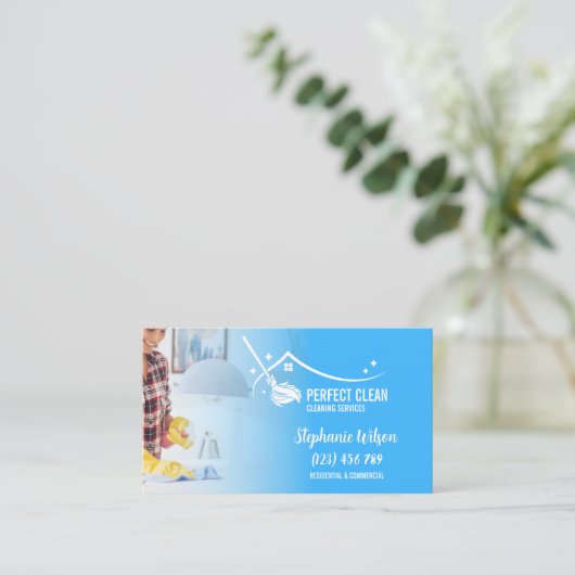 Modern Trendy House Cleaning Maid Janitorial Busin Visitekaartje (Staand voorkant)
