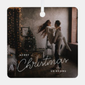 Modern Trendy Kerstmis | Donkere Dusky Couple-foto Metalen Ornament (Voorkant)