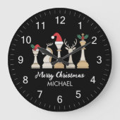 Modern Trendy Personalized Chess Pieces Christmas Grote Klok (Voorkant)