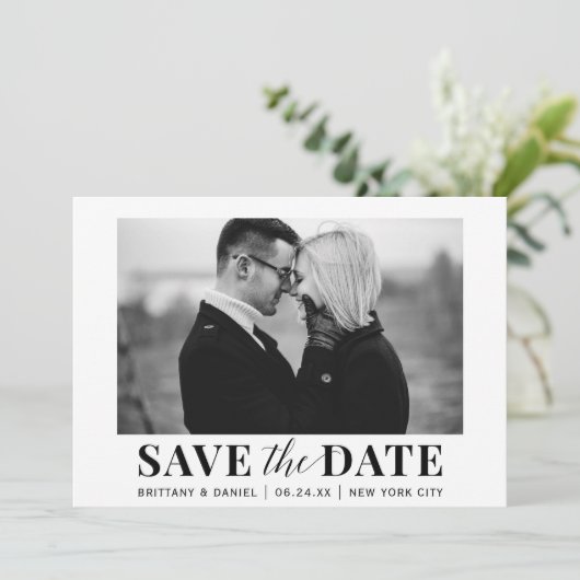 Modern Trendy Photo Black and White Save The Date (Staand voorkant)