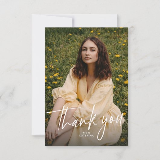 Modern trendy script graduation photo bedankkaart (Voorkant)