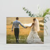 Modern Trendy Script Ons avontuur begint te trouwe Bedankkaart (Staand voorkant)