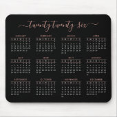 Modern Trendy Script Zwart Roos Goud 2026 Kalender Muismat (Voorkant)