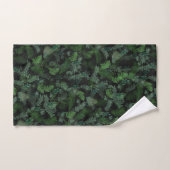 Modern tropical green foliage Black pattern Bad Handdoek (Handdoek)
