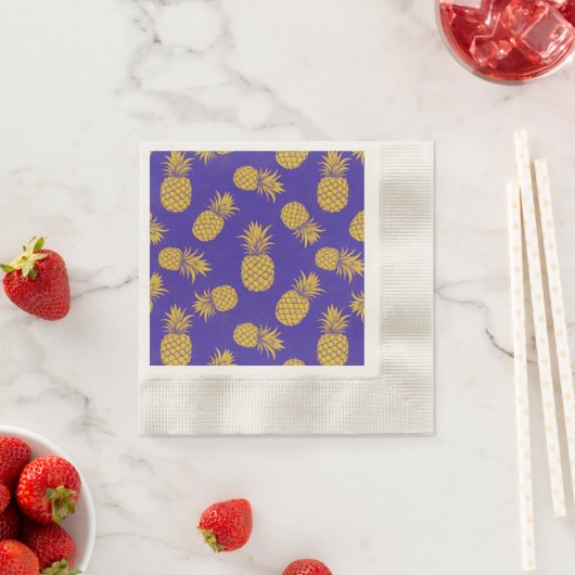 Modern Tropical Pineapple Watercolor Servet (Insitu)