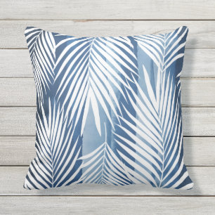 Modern tropisch blauw wit palmblad buitenkussen