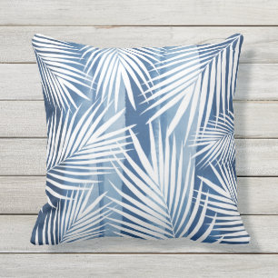 Modern tropisch blauw wit palmblad buitenkussen