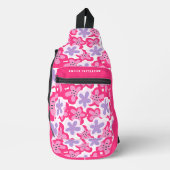 Modern Tropisch Roze Bloemen Gepersonaliseerde Naa Sling Bag (Voorkant)