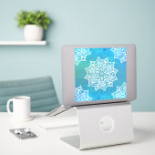 Modern turkooise blue ombre waterverf mandala sticker (Laptop op bureau)