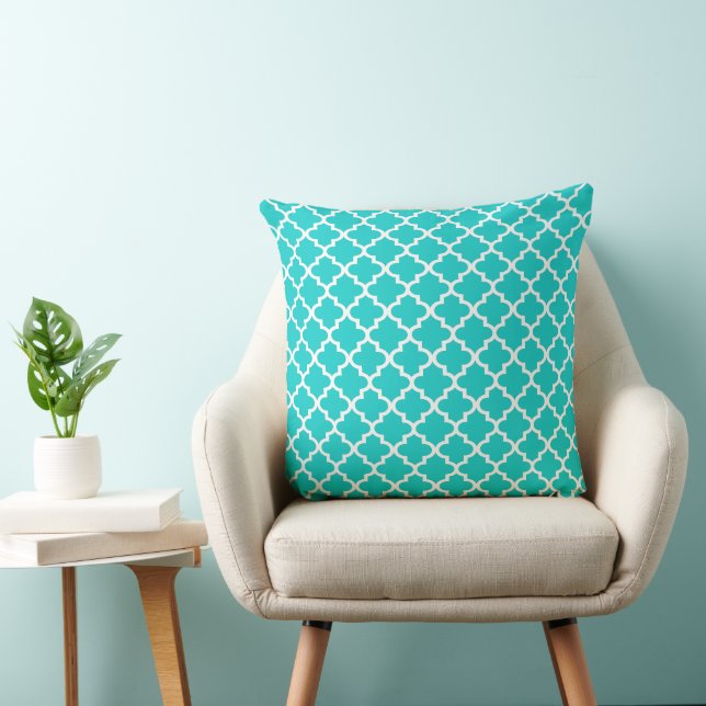 Modern Turquoise Moroccan Quatrefoil Pattern Kussen (Stoel)