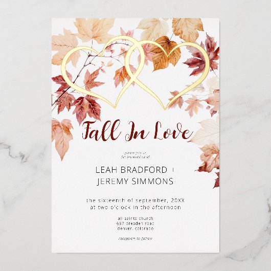 Modern Two Hearts Herfst in Love Wedding Folie Uitnodiging (Voorkant)