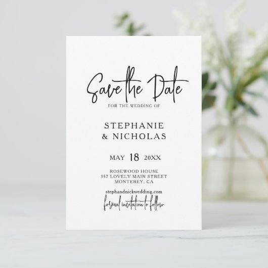 Modern Typografie Script QR Code Bruiloft Save The Date (Staand voorkant)